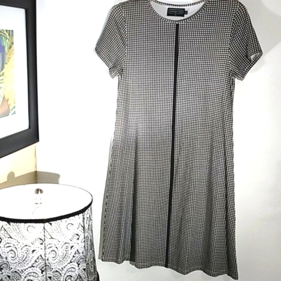 DUFFIELD LANE GINGHAM FIT & FLARE DRESS SIZE SMALL - Picture 8 of 9